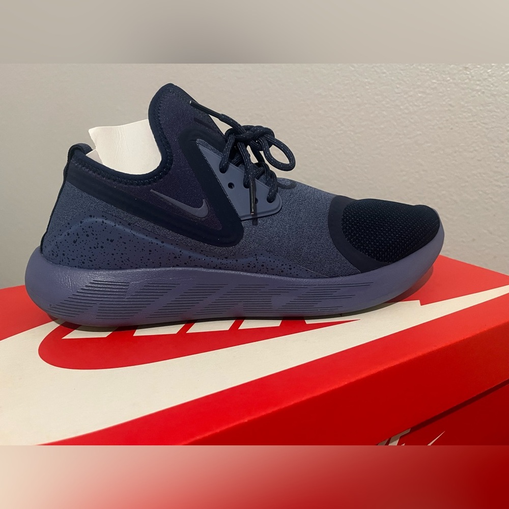 Nike Lunarcharge Essential